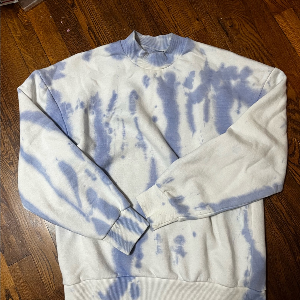 Tie dye sweatshirt